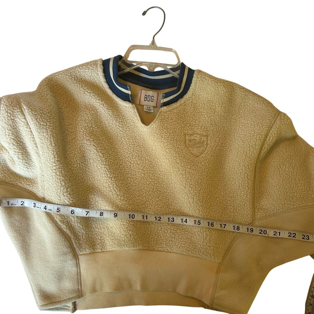 Urban outfitters BDG cropped Sherpa  sweatshirt women’s S - Picture 4 of 8